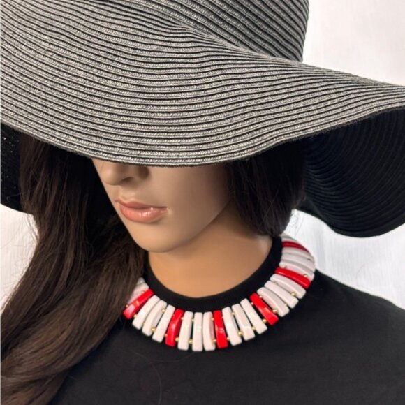 Jewelry - Retro Bold Red and White Statement Choker Necklace